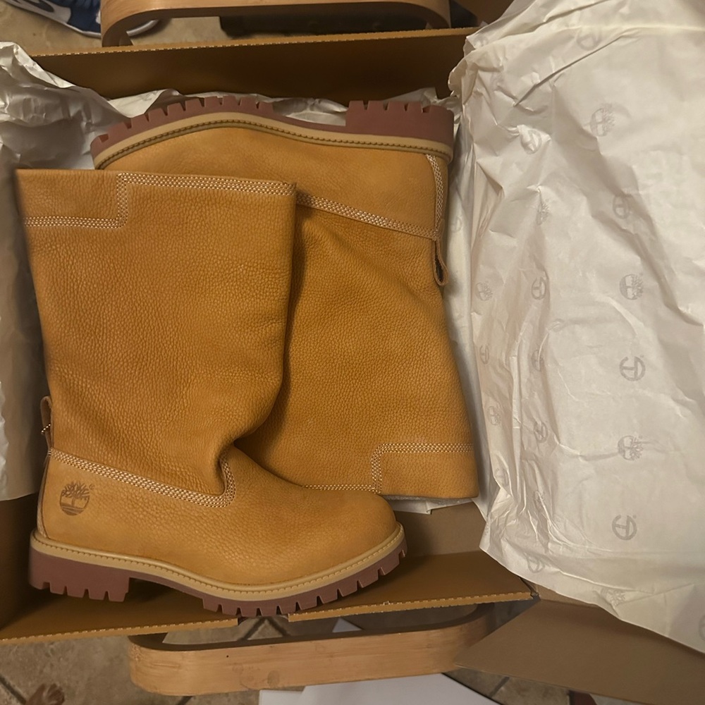 Timberland x Telfar Mid Pull - On Boot in Wheat Size 7.5 NEW, UNWORN